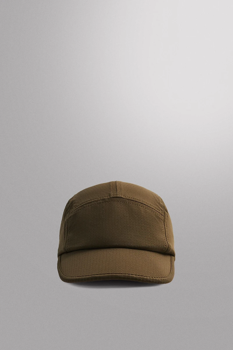 LIGHTWEIGHT TECHNICAL ABSTRACT PRINT CAP