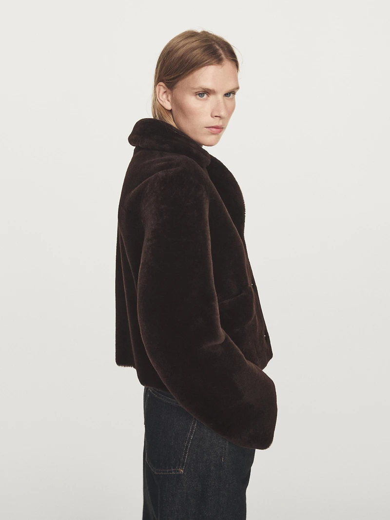 Short lambskin mouton jacket