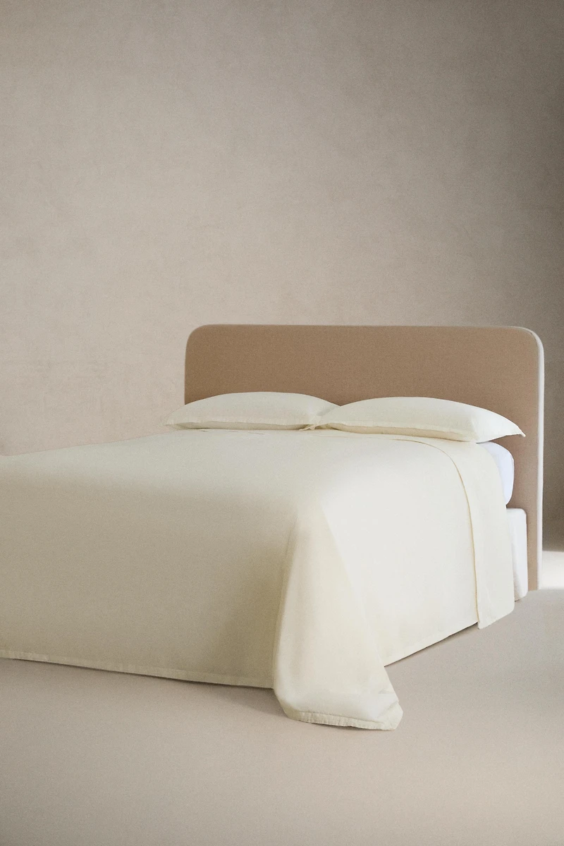 EMBROIDERED DUVET COVER