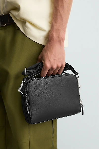 TEXTURED CROSSBODY BAG