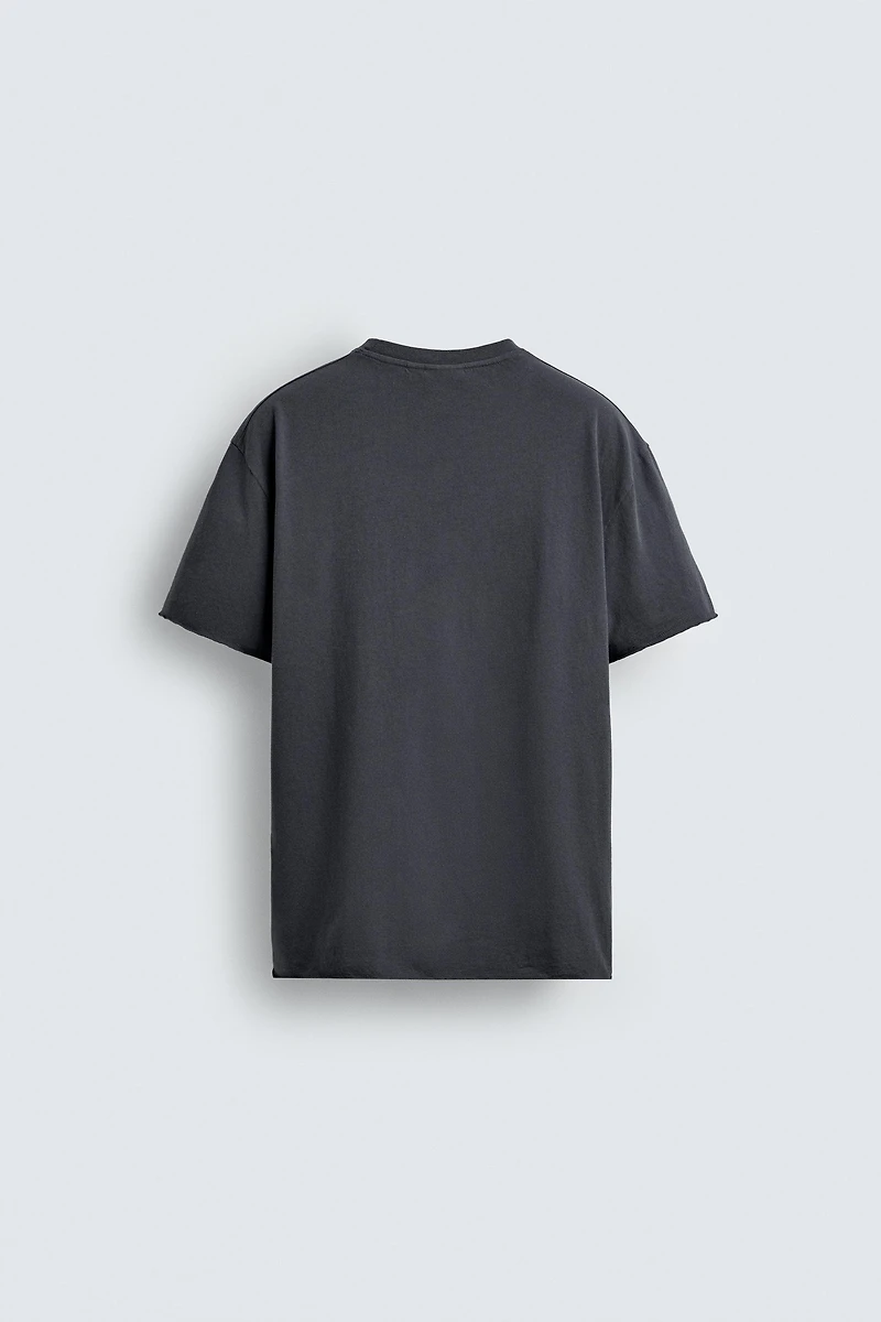 LIGHTWEIGHT T-SHIRT WITH IRREGULAR FINISH