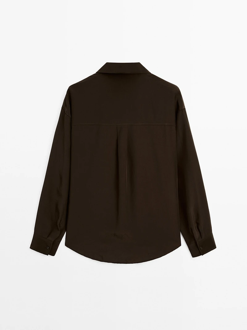 Flowing technical fabric shirt