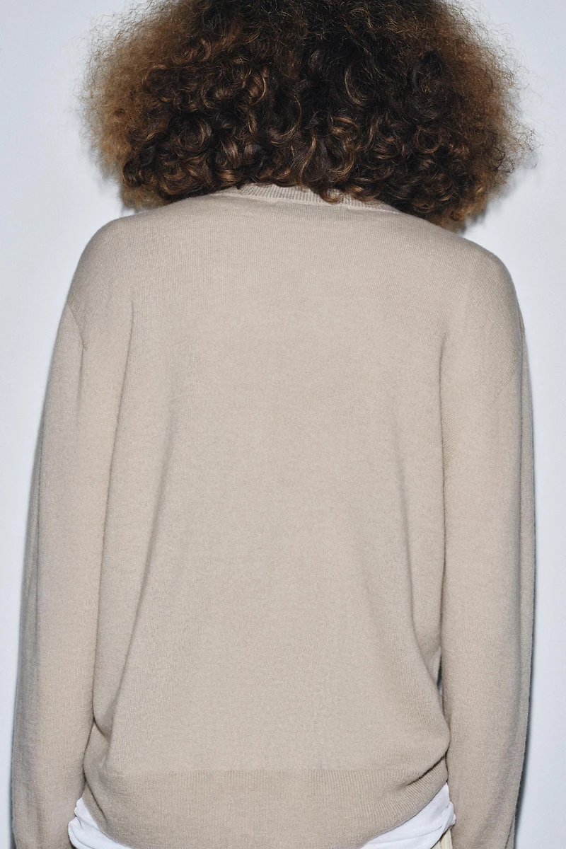 EXTRA SOFT LONG SLEEVE 100% WOOL SWEATER