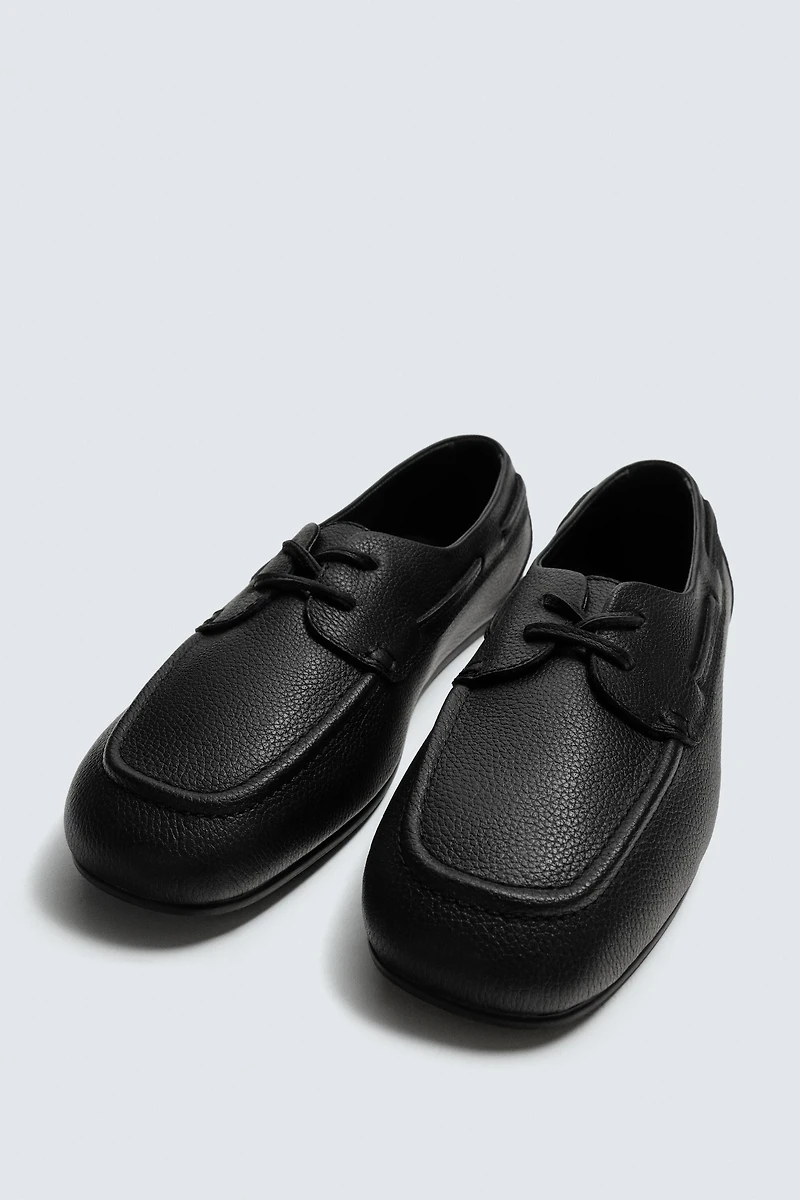 LEATHER BOAT SHOES