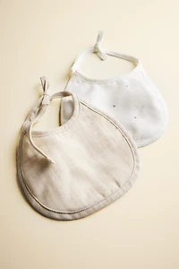 BABY EMBROIDERED BIBS (PACK OF 2)