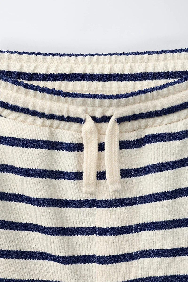 STRIPED TEXTURE T-SHIRT AND BERMUDA SET