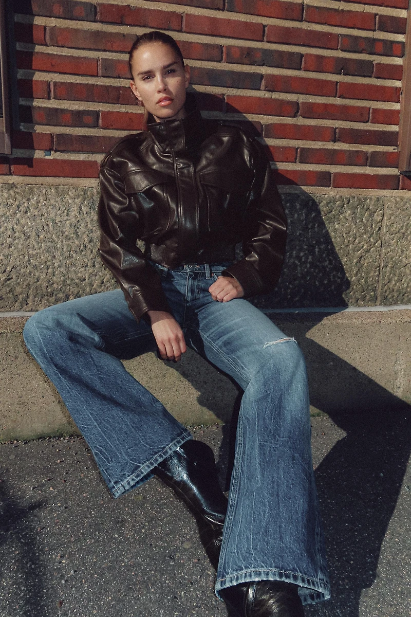VESTE COURTE MATIÈRE SYNTHÈTIQUE