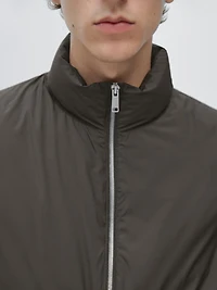 Water-repellent ultra lightweight down blend gilet