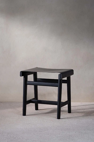 STOOL 01