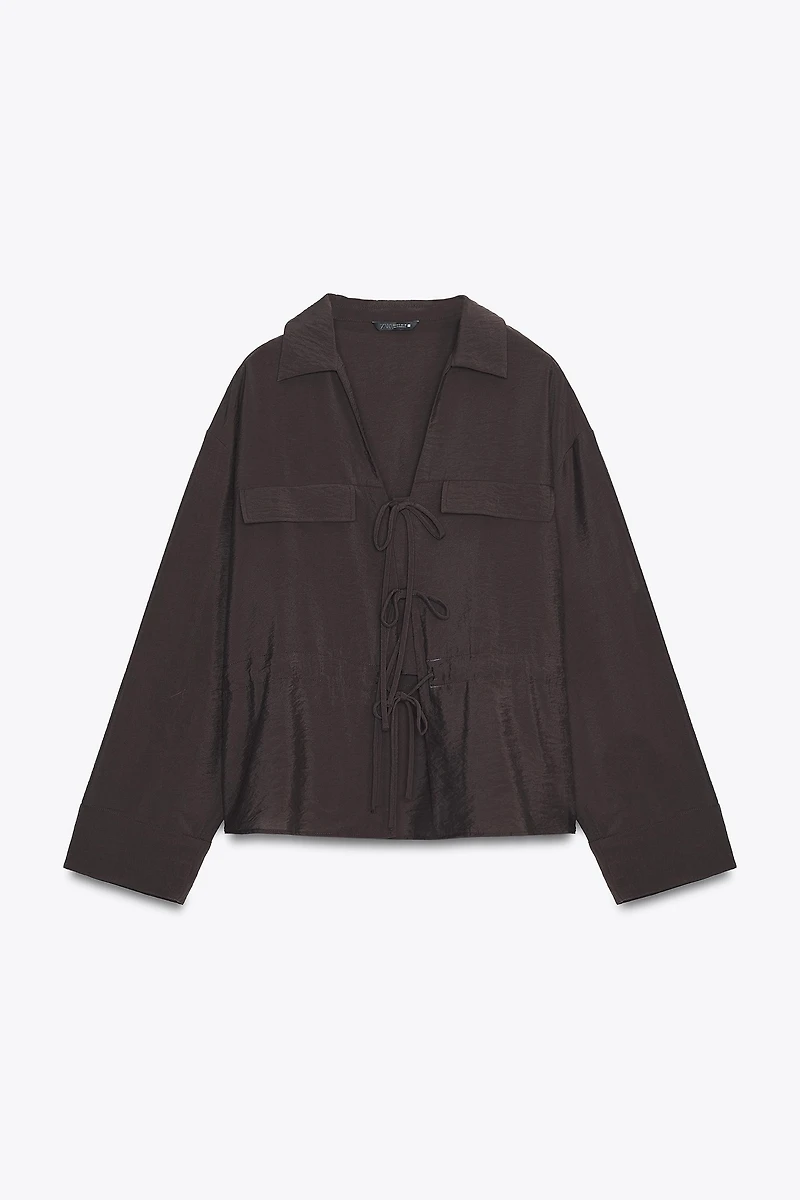 CHEMISE À LACETS
