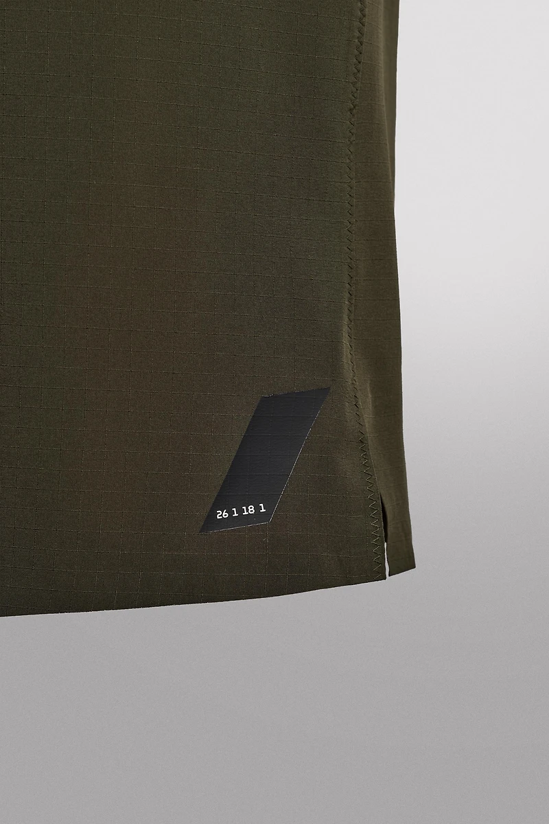 TECHNICAL 7" SHORTS