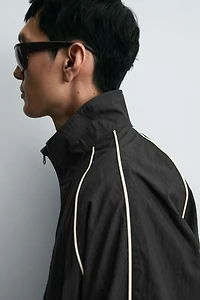 CONTRAST TECHNICAL JACKET
