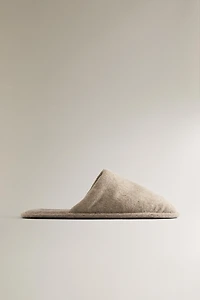 WARM FABRIC SLIPPERS