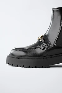 BOTTINES VERNIES CŒUR