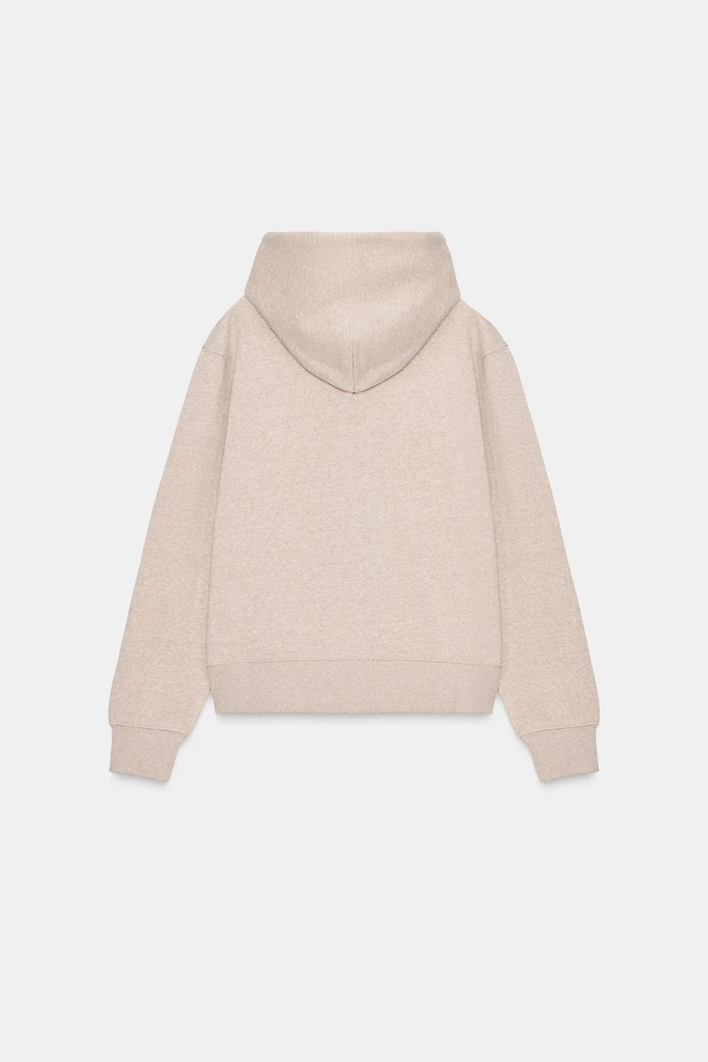 BASIC HOODIE SWEATSHIRT