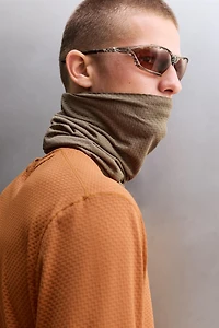 TEXTURED NECK WARMER