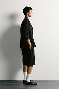 TEXTURED RELAXED FIT SHORTS