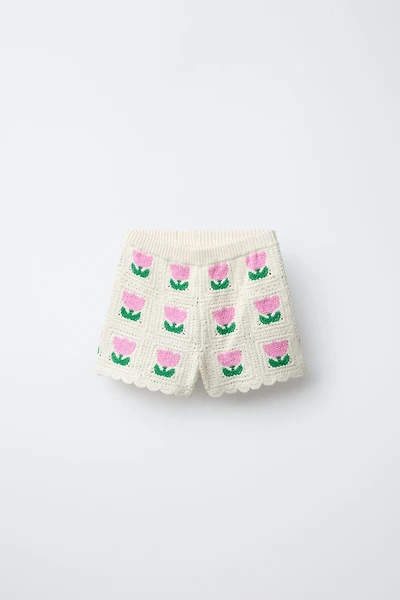 SHORT EN CROCHET À FLEURS