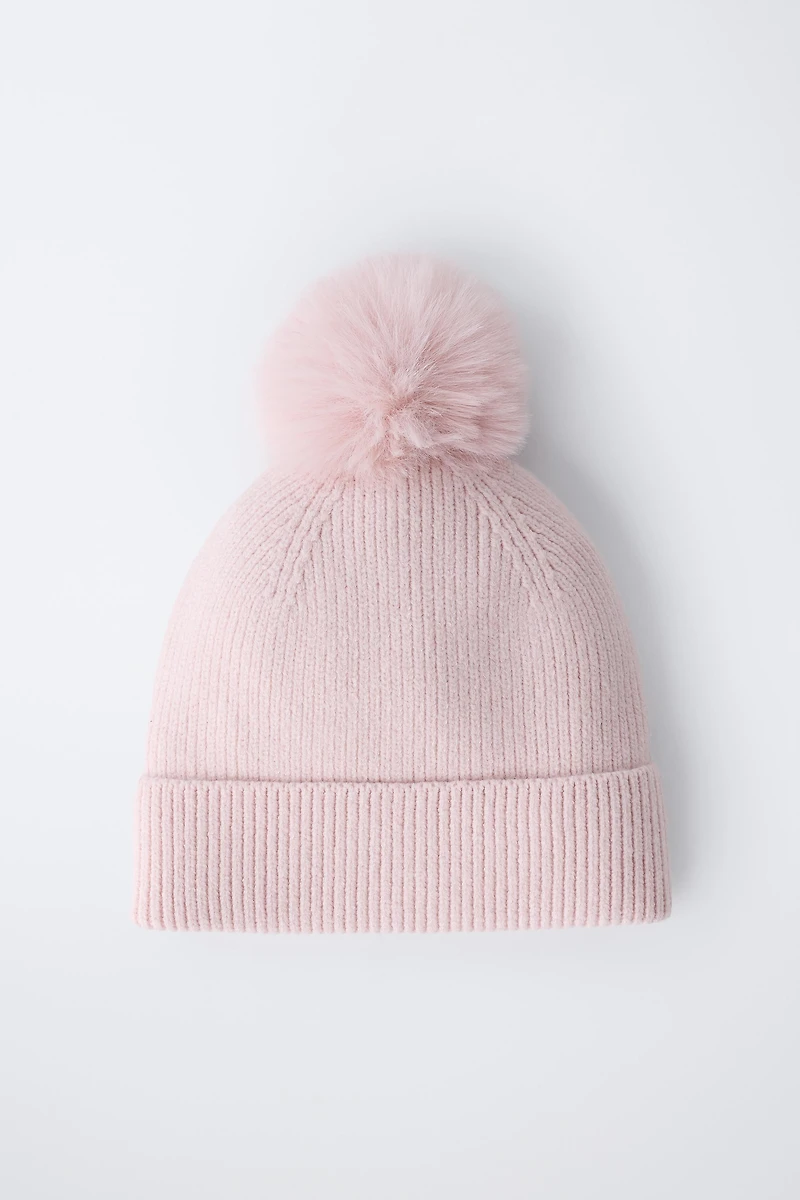 KNIT POMPOM HAT