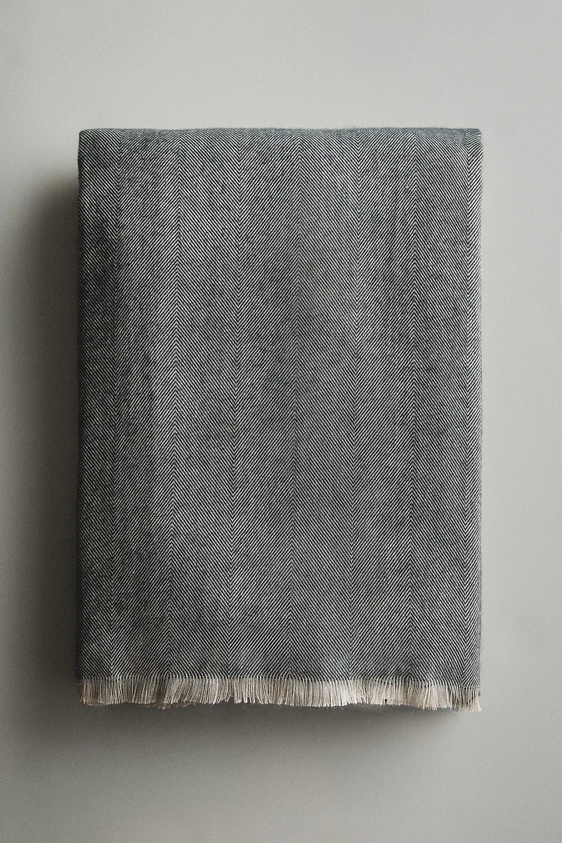 COUVERTURE LÉGÈRE À FRANGES