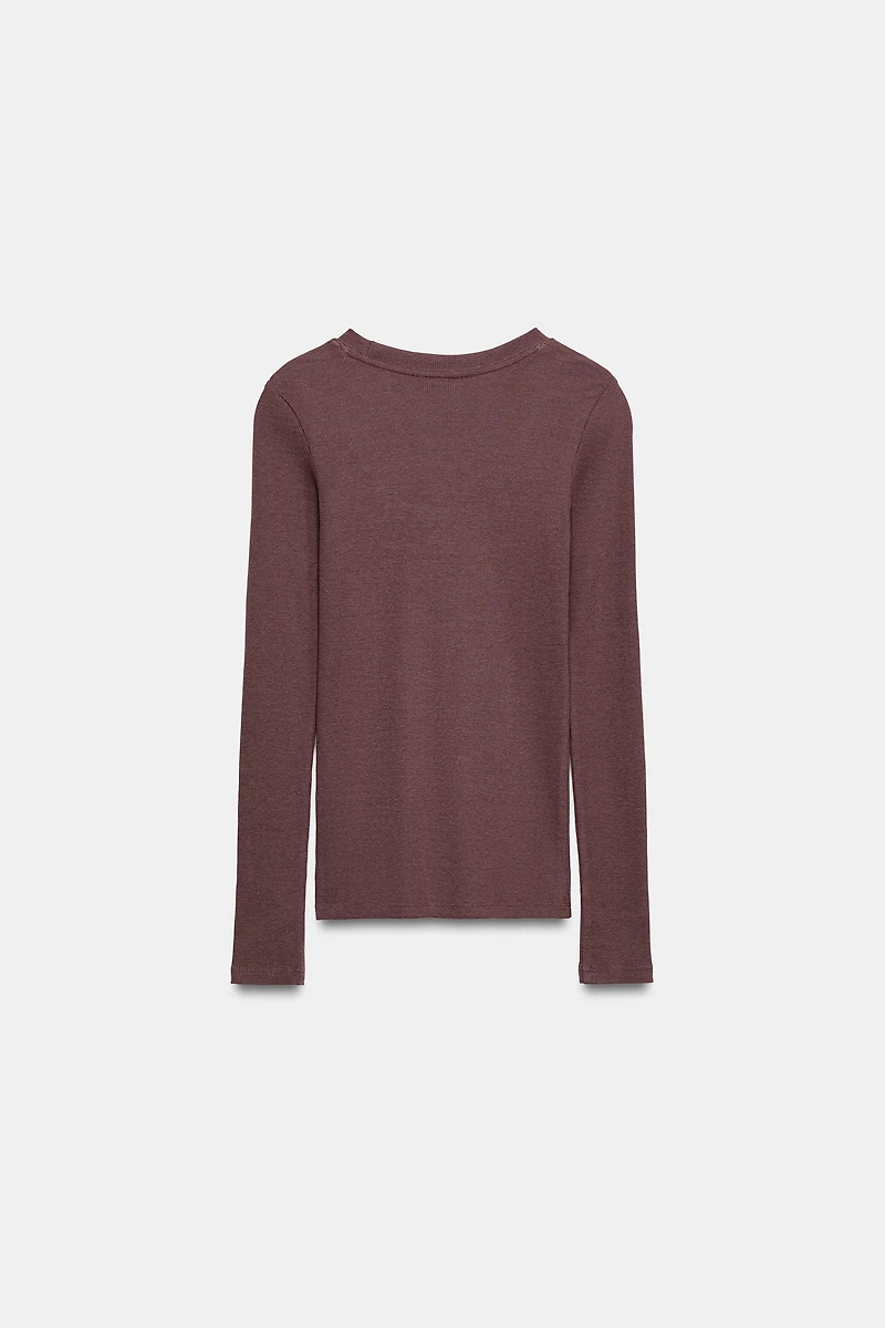 RIBBED LONG SLEEVE T-SHIRT