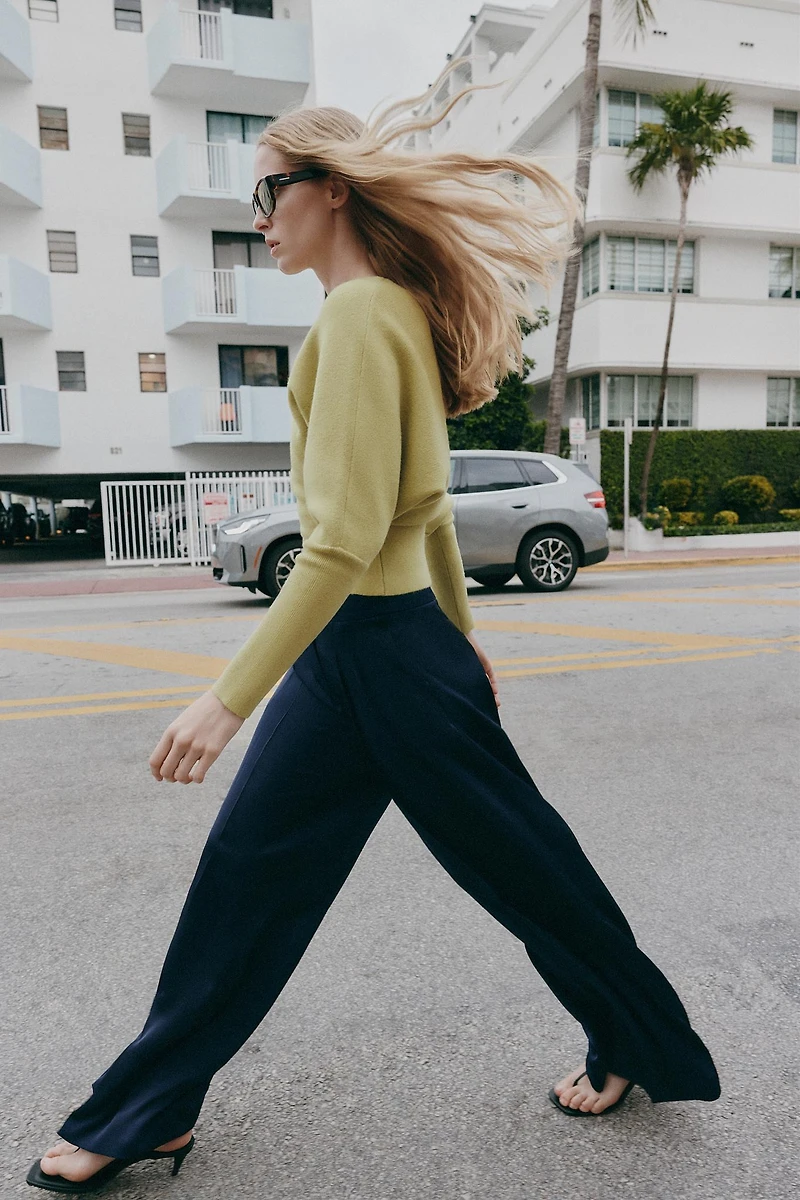 FLOWY SATIN EFFECT PANTS