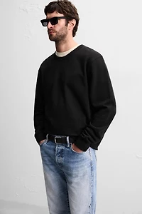 BASIC CREW NECK SWEATSHIRT