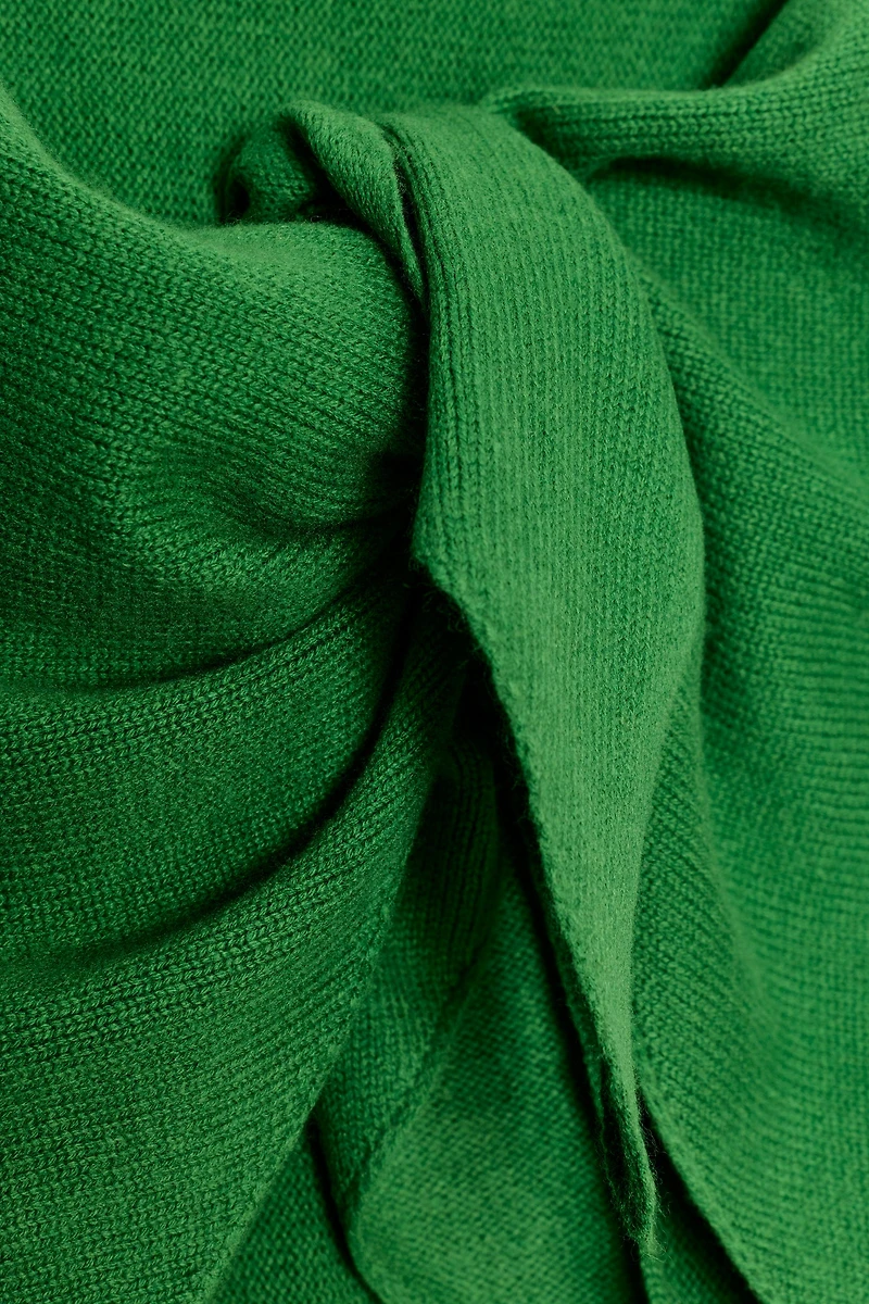 100% WOOL TRIANGLE BANDANA