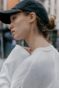 CONTRAST COLLAR T-SHIRT