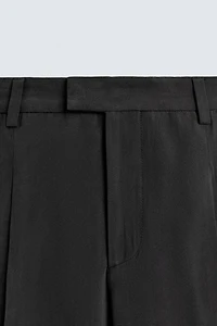 RELAXED FIT FLOWY PANTS