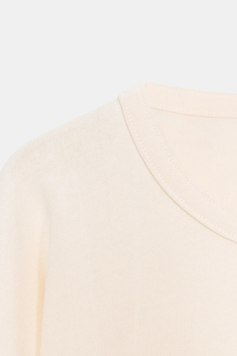 CAPE SLEEVE T-SHIRT