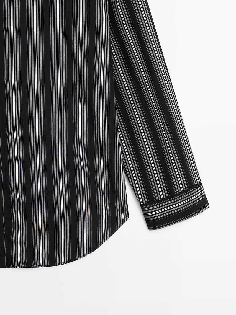 Flowing shirt with striped detailing