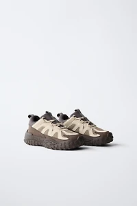 MOUNTAIN SNEAKERS