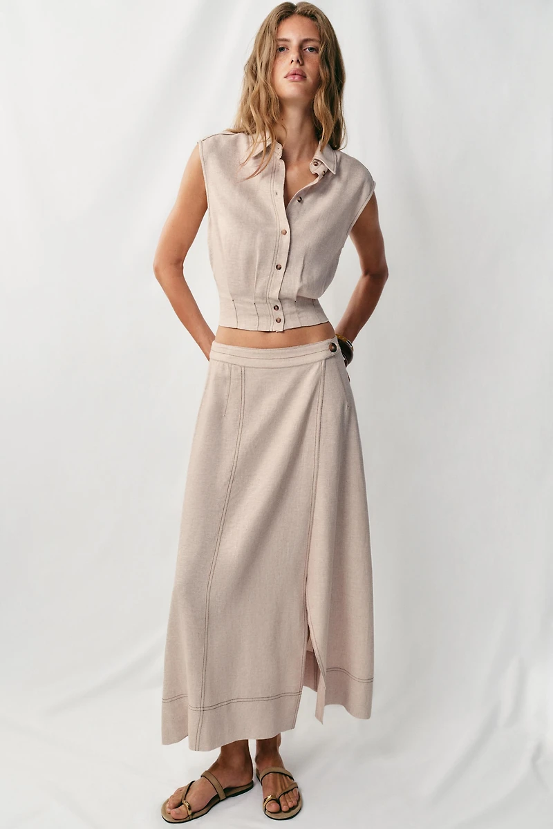 LINEN TOP WITH TOPSTITCHING