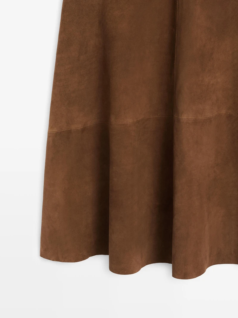 Jupe asymétrique en cuir nappa et daim avec empiècement