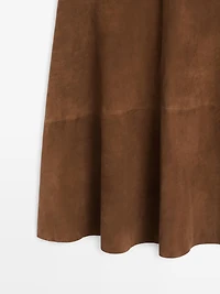 Jupe asymétrique en cuir nappa et daim avec empiècement
