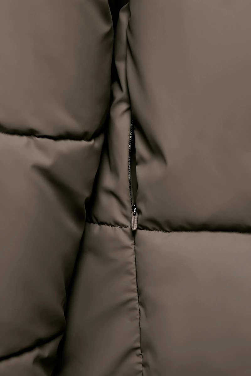 SHORT RUBBERIZED WINDPROOF PUFFER JACKET