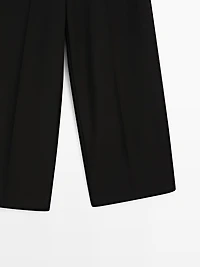 Wide-leg trousers with darts
