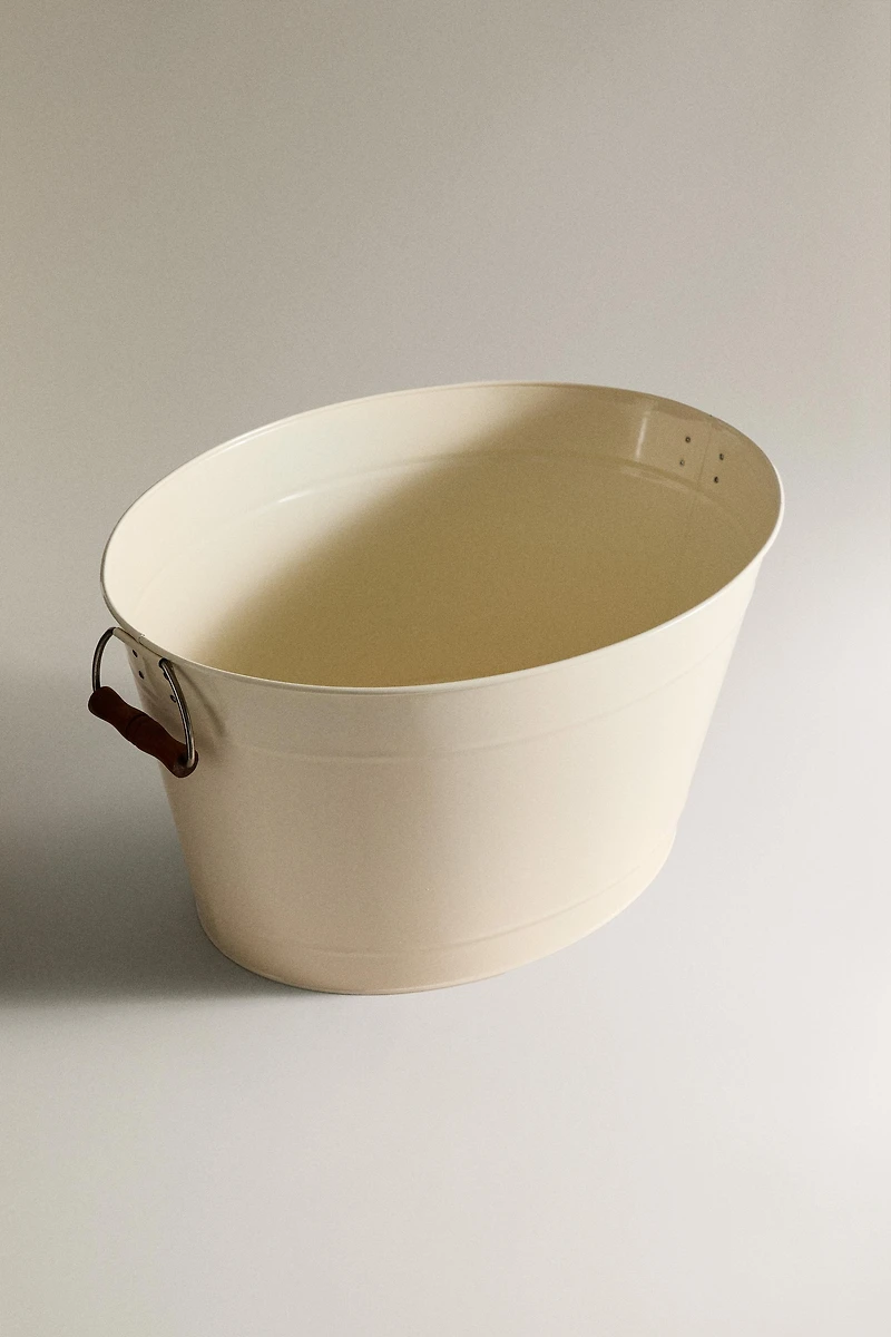 LACQUERED METAL TUB