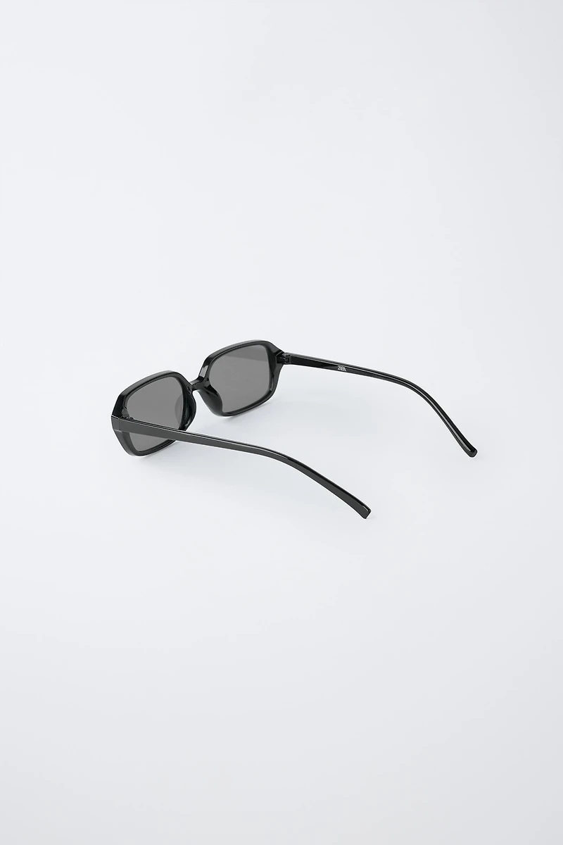 RECTANGULAR PLASTIC FRAME SUNGLASSES