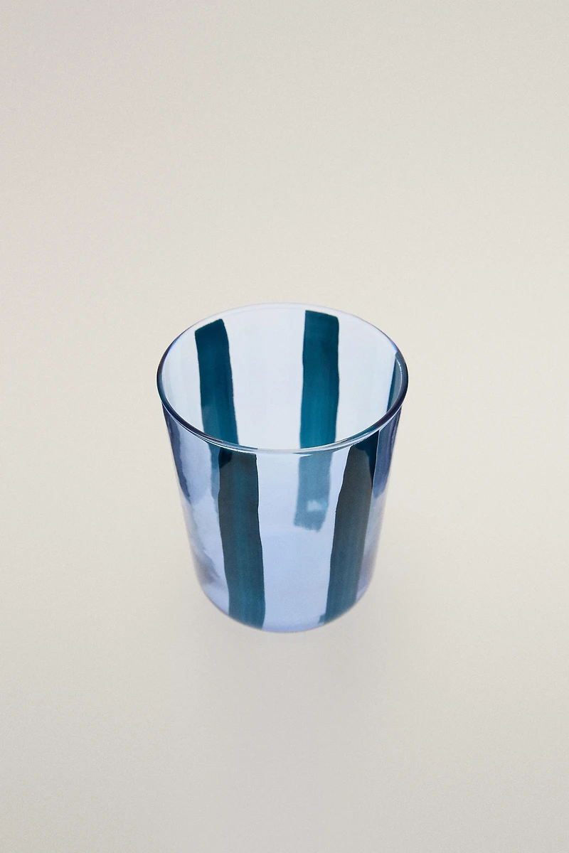 GLASS TUMBLER WITH LINE DESIGN