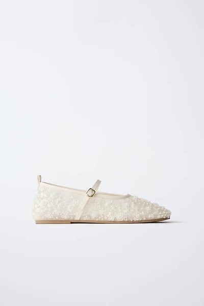 BALLERINES AVEC DÉTAIL PERLES
