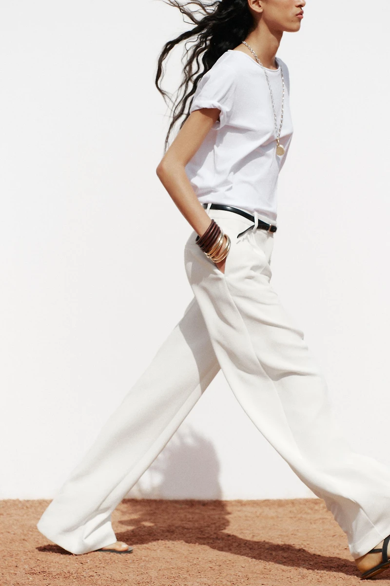 T-SHIRT DÉLAVÉ À MANCHES COURTES