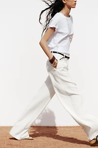 T-SHIRT DÉLAVÉ À MANCHES COURTES