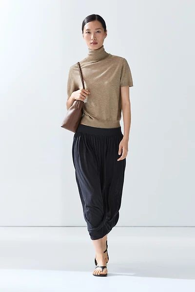 Turtleneck knit sweater