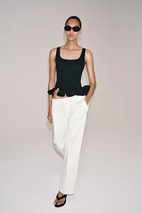 WAVE HEM KNIT TOP