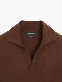 100% wool V-neck knit polo sweater