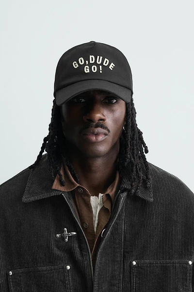 EMBROIDERED TEXT CAP