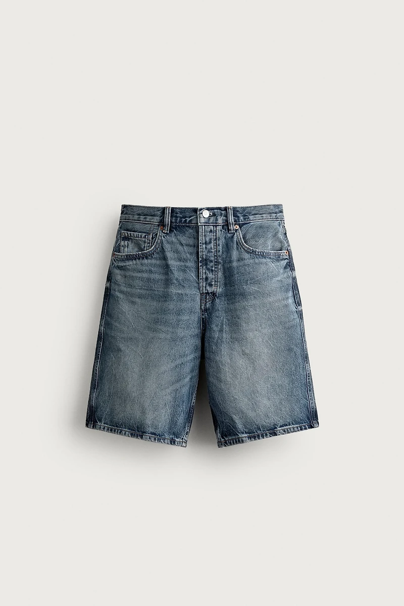 STRAIGHT FIT DENIM SHORTS