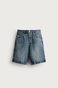 STRAIGHT FIT DENIM SHORTS